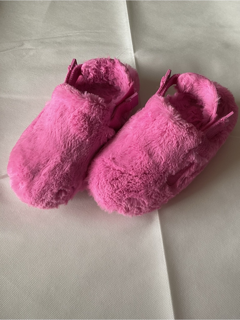 Nike Calm Fuzzy Slip-On Slippers in Bright Pink